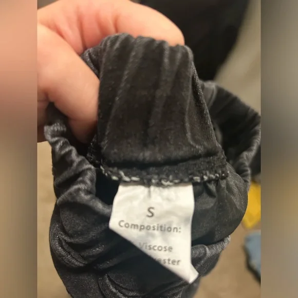 small black shein jean like pants! - Picture 3 of 3